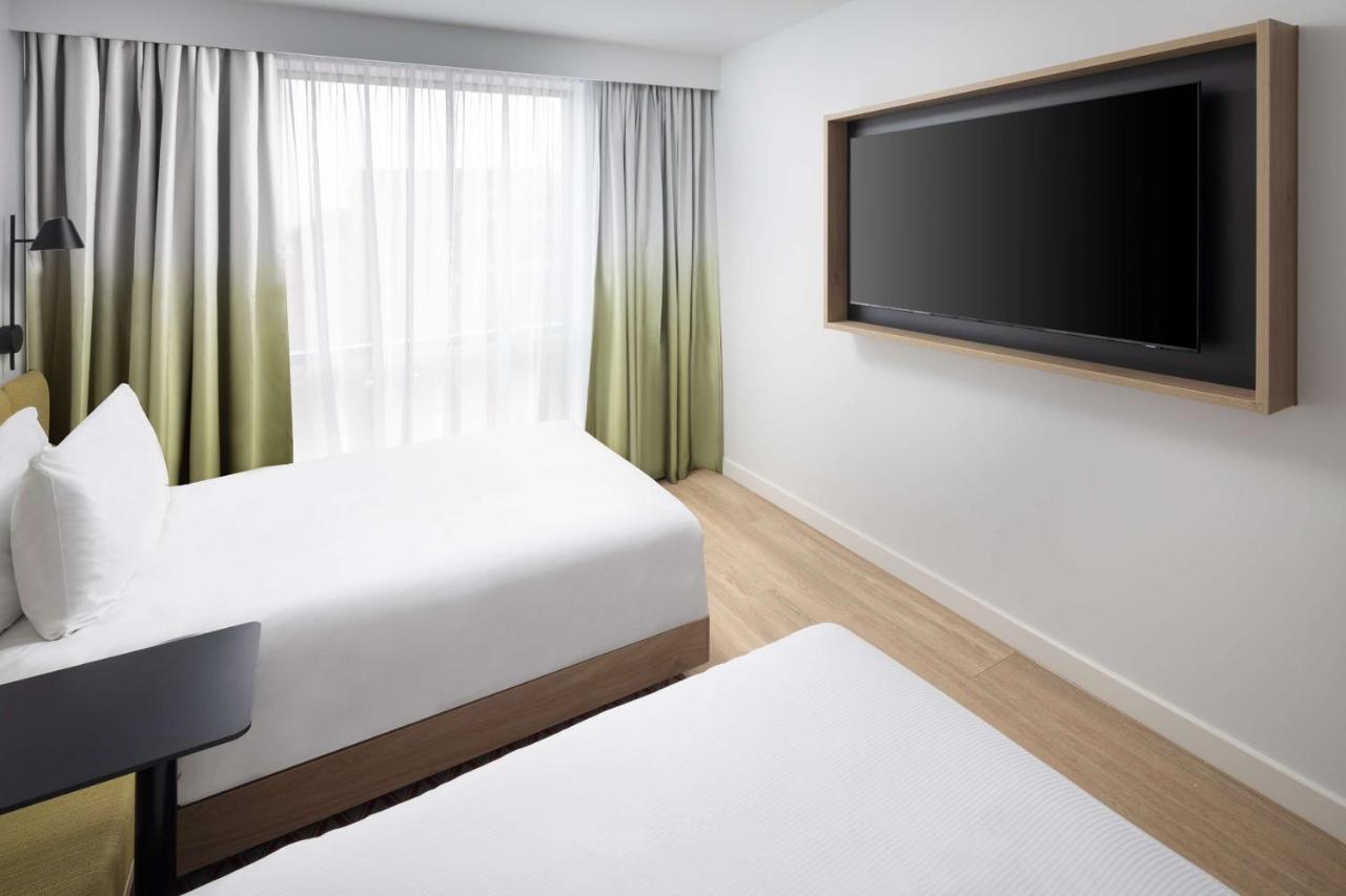 Отель Hampton By Hilton Рочдейл Экстерьер фото